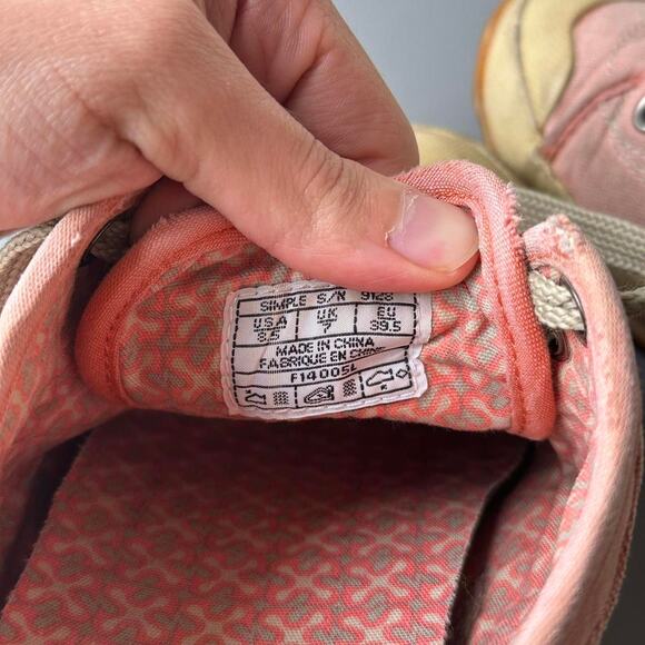 Vintage thrashed faded pink simple shoes - Picture 7 of 8